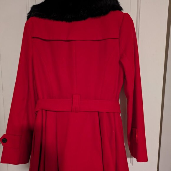 Red faux fur lined wool coat - Picture 2 of 3
